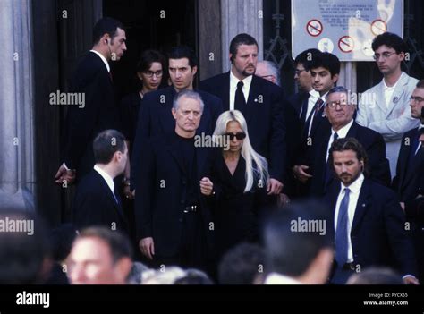 gianni versace madonna funerale|donatella versace interviews.